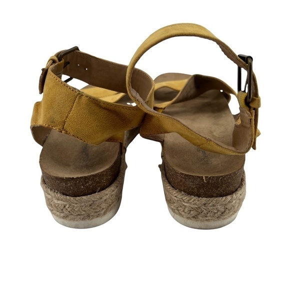 Universal Thread Mustard Suede Platform Espadrille Sandals Size 7 1/2 Women’s - Picture 6 of 8